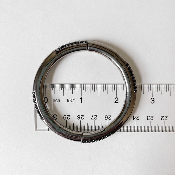 Monet Gun Metal Hematite Tone Black Rhinestone Stackable Bangle Stretch Bracelet - Picture 8 of 8